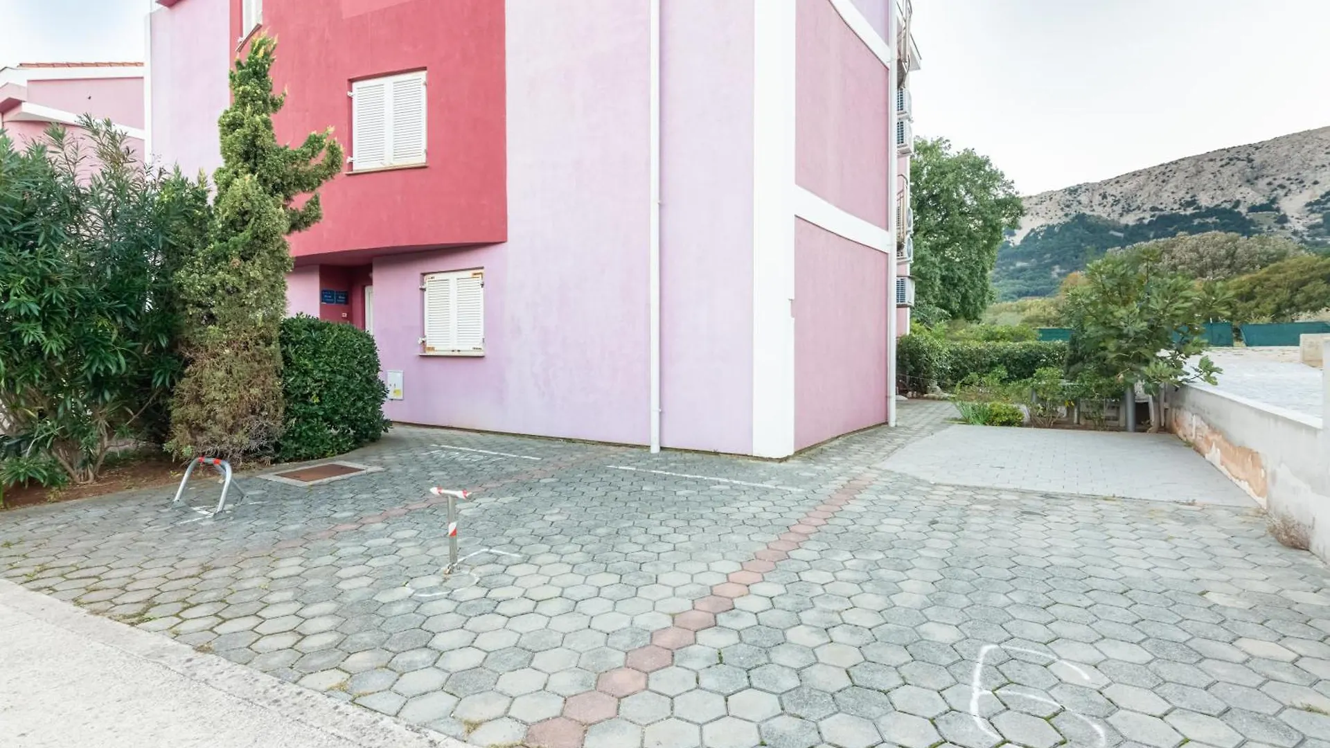 Apartments Mimoza Baska