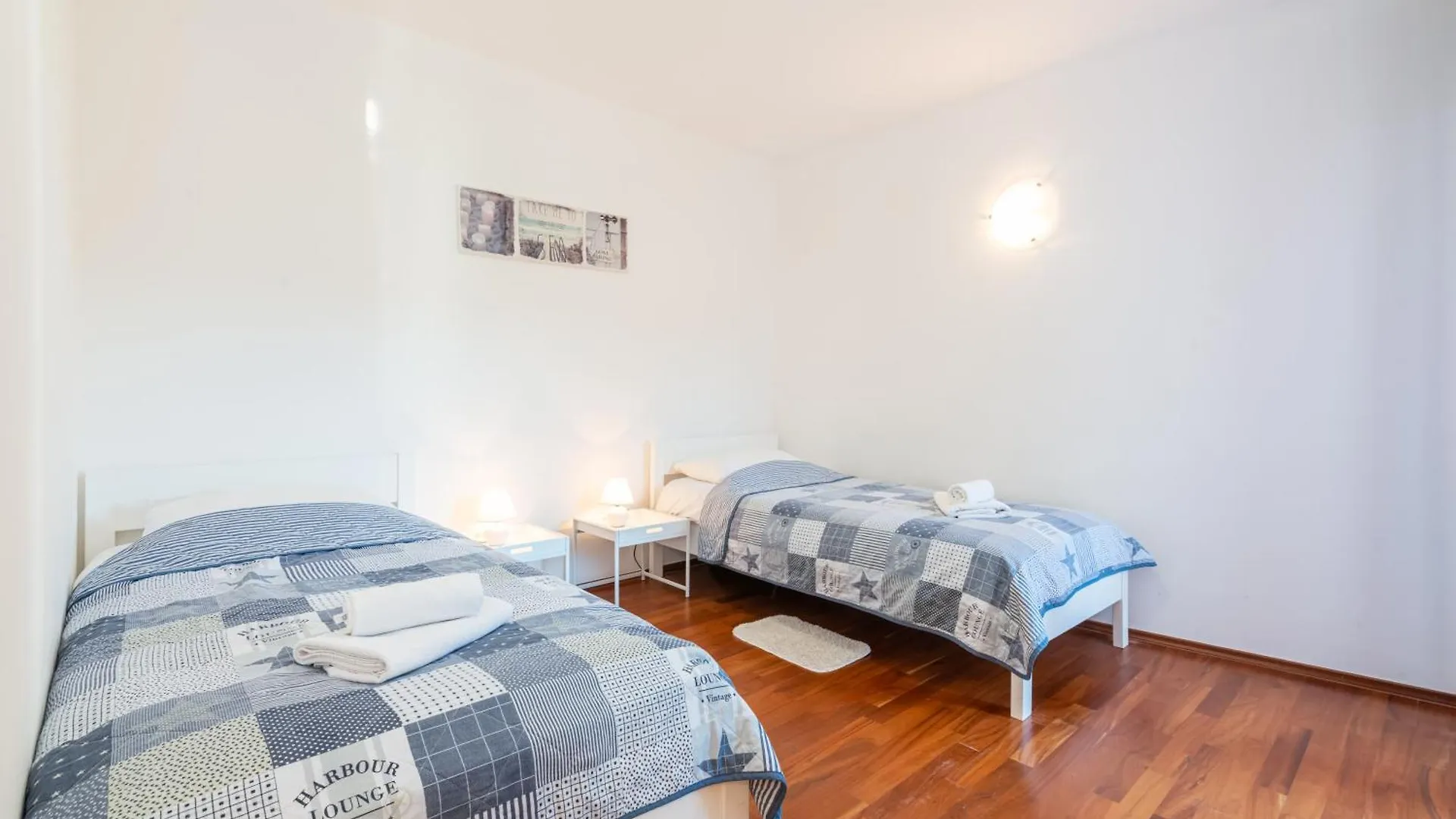 Apartments Mimoza Baska  Croatia