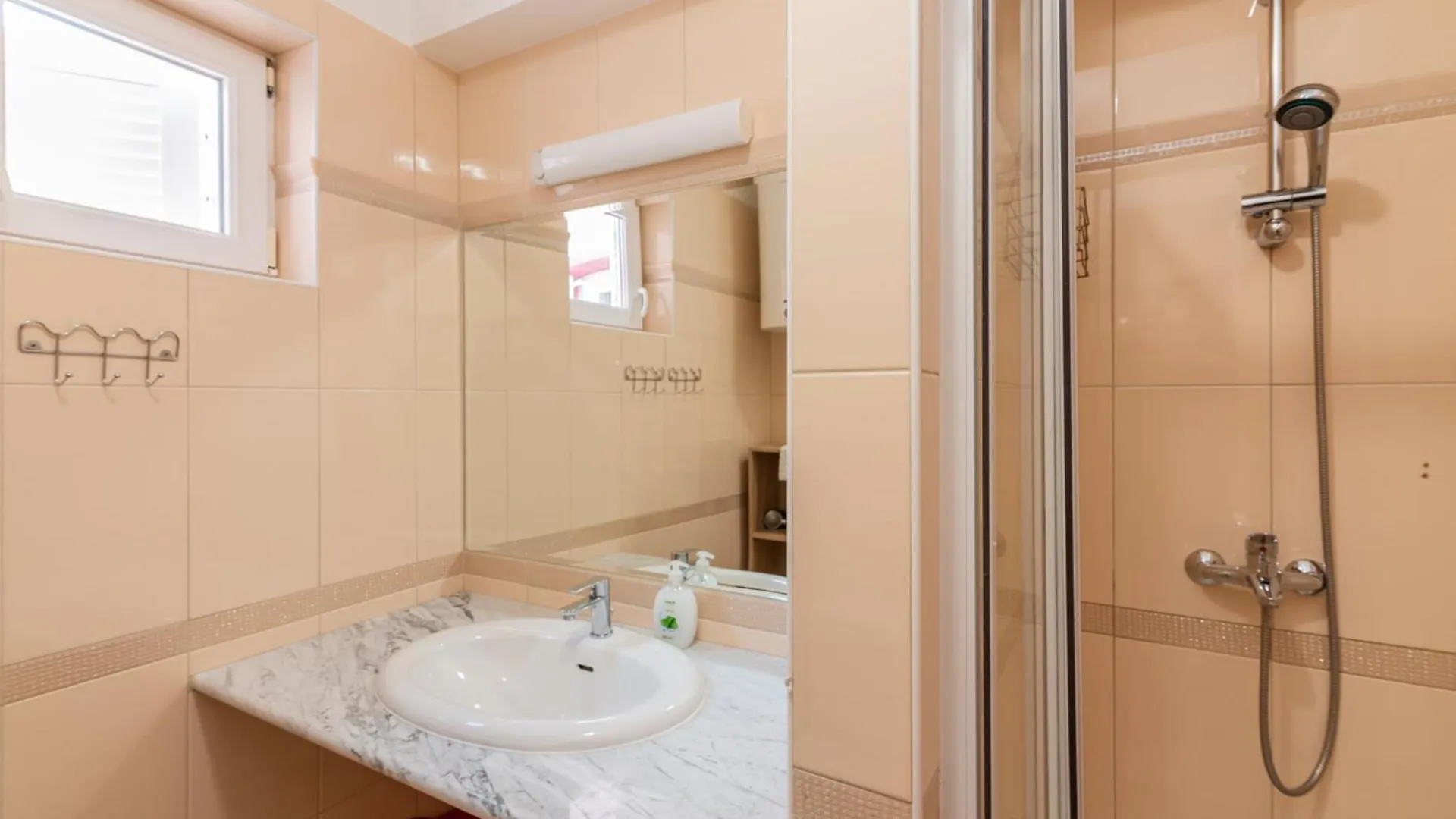 Apartments Mimoza Baska  Croatia