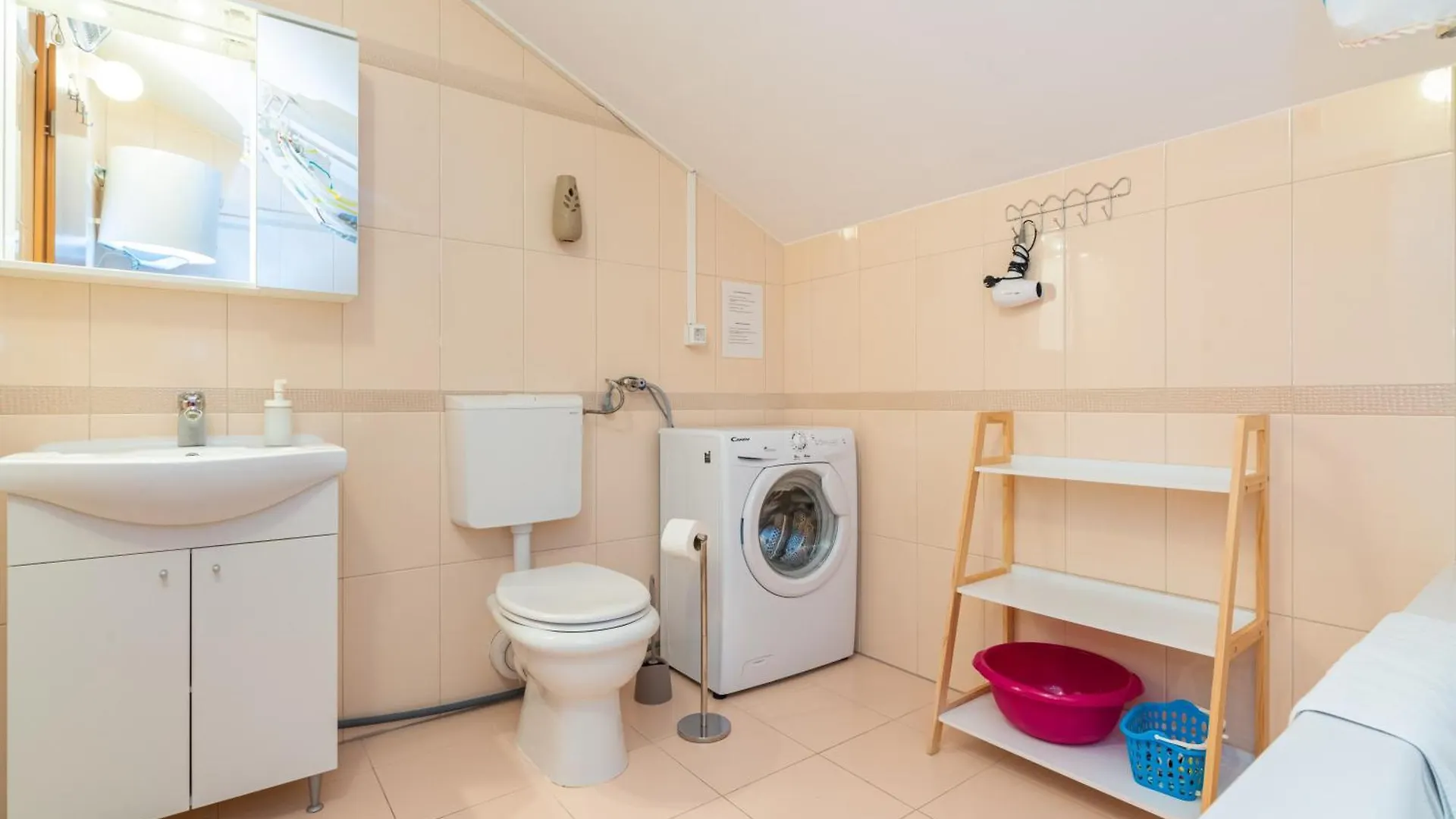 Apartments Mimoza Baska  Croatia