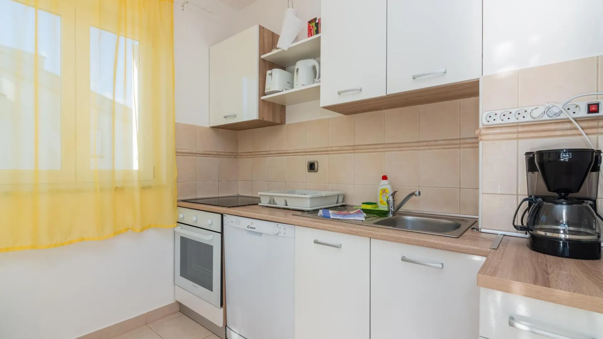 Apartments Mimoza Baska  Baska (Krk)