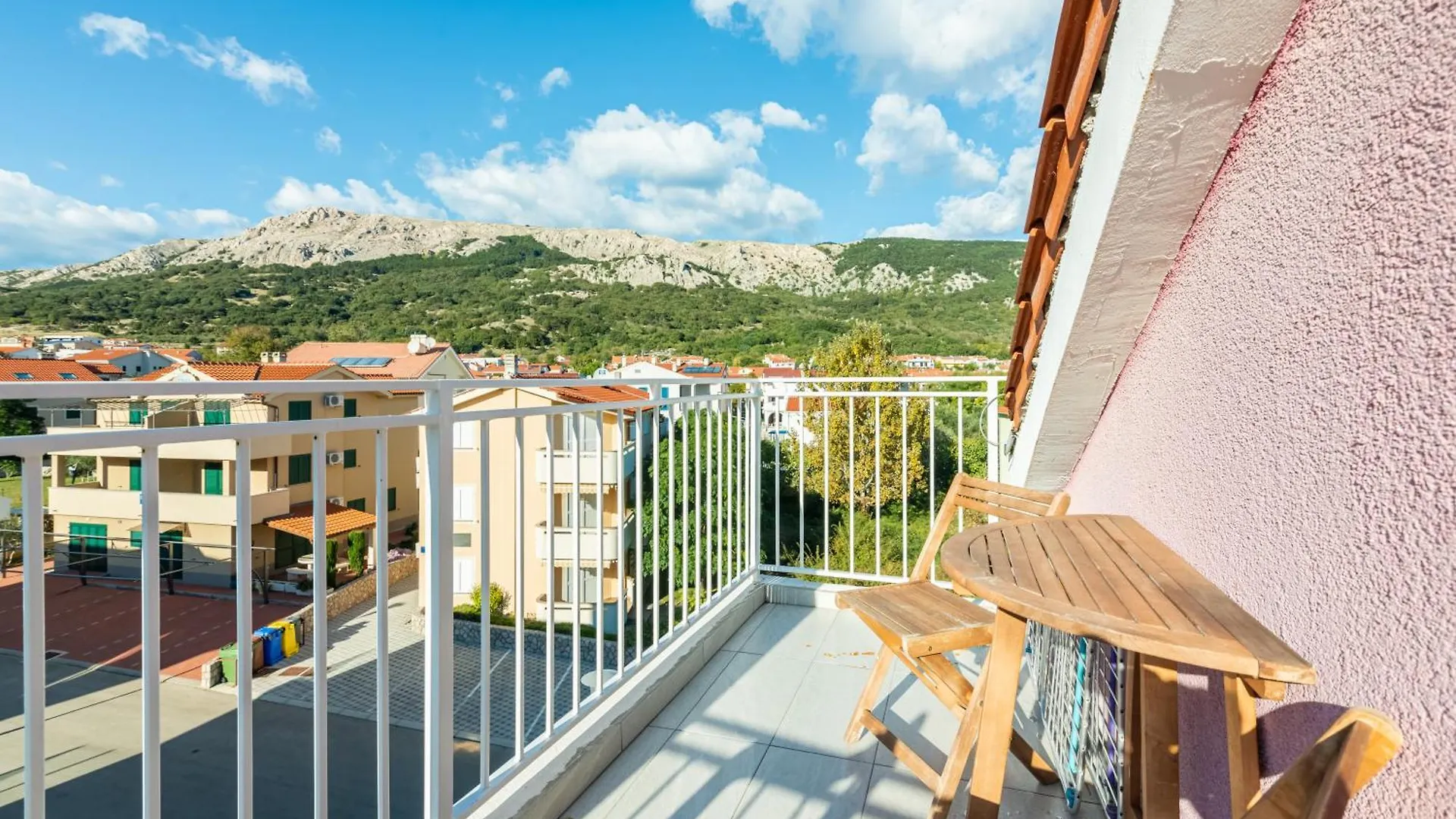 Apartments Mimoza Baska  Croatia